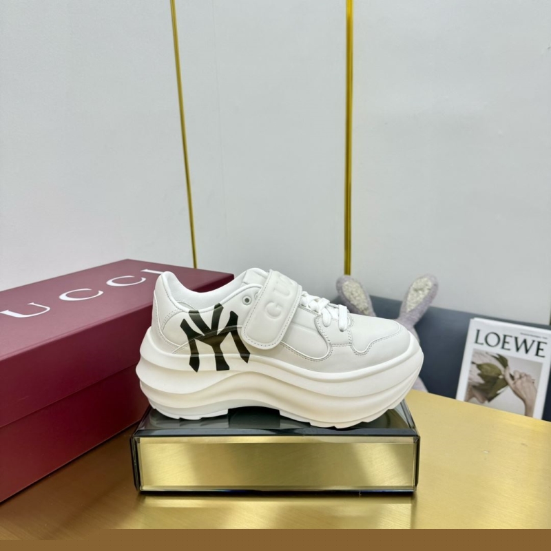 G*u*i casual shoes